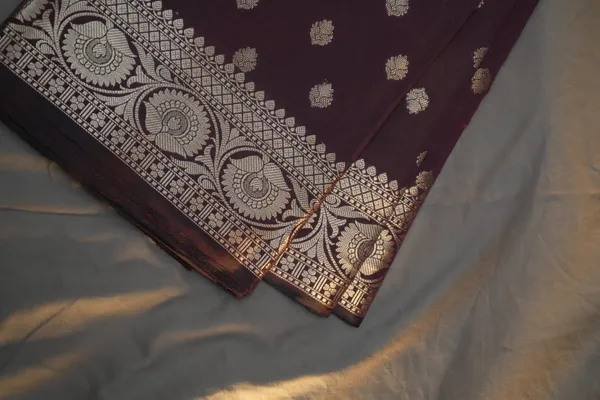 dark_brown_-banarasi_silk_saree
