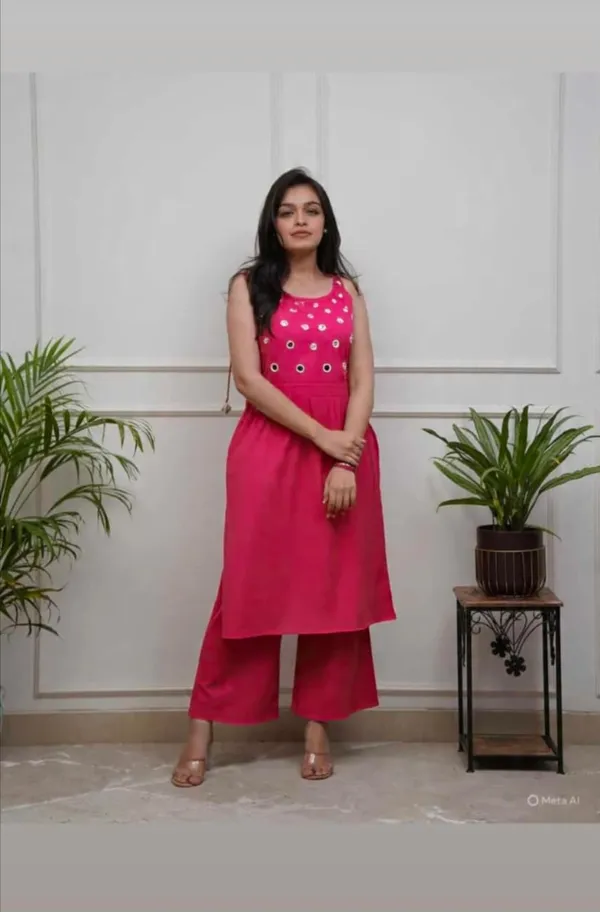 Pink_Sleeveless_Kurta_Set_For_Women