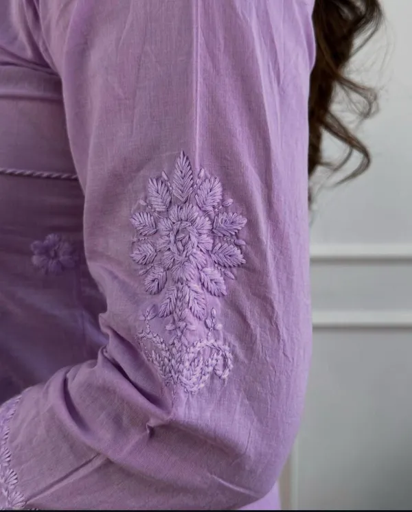 Lilac_Embroidered_Straight_Kurta_For_Women