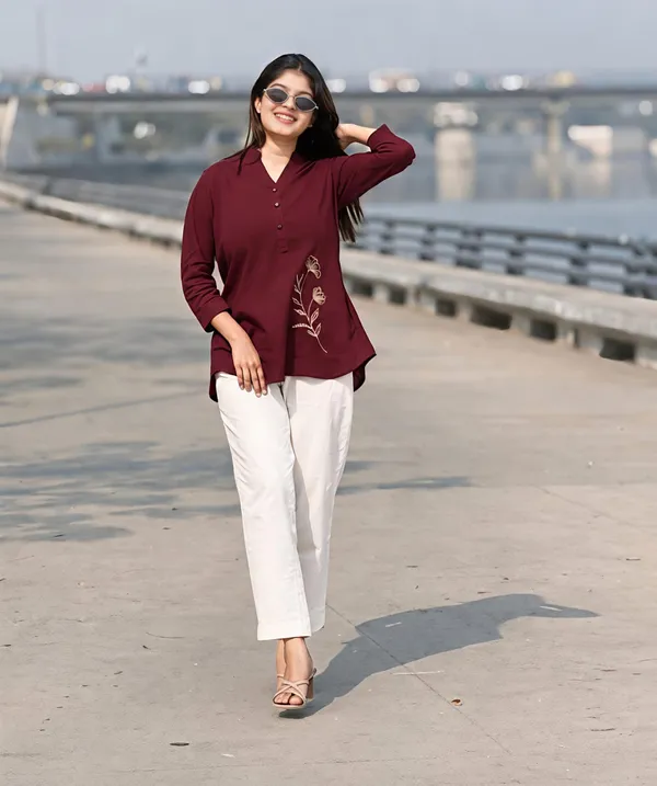 Maroon_Embroidered_Straight_Kurta_For_Women