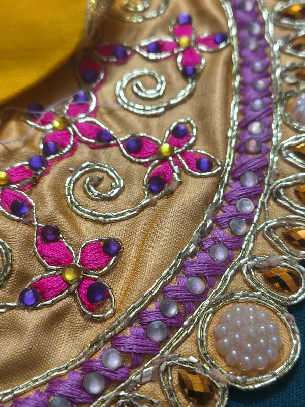 Embellished_Peacock_Design_Pooja_Thali