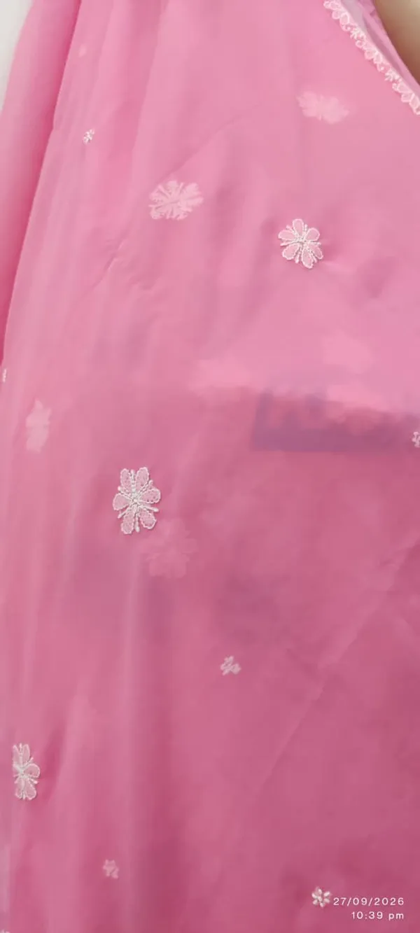Charming_Pink_Hand_Embroidered_Chikankari_Saree