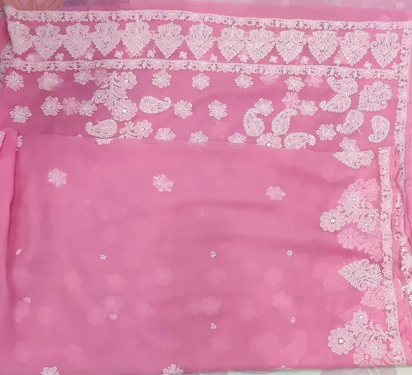 Charming_Pink_Hand_Embroidered_Chikankari_Saree