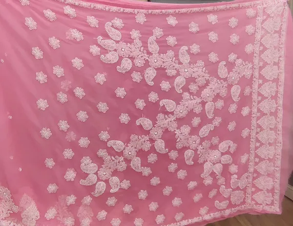 Charming_Pink_Hand_Embroidered_Chikankari_Saree