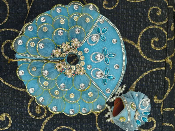 Blue_Mesh_Embellished_Floral_Brooch_for_Women