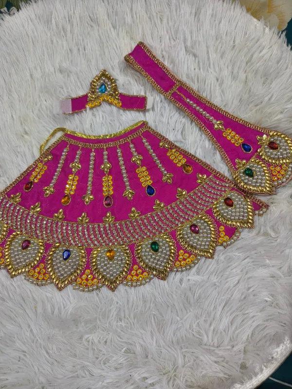 Lovely_Magenta_Mata_Rani_Lehenga,_Patka_&_Mukut_Set