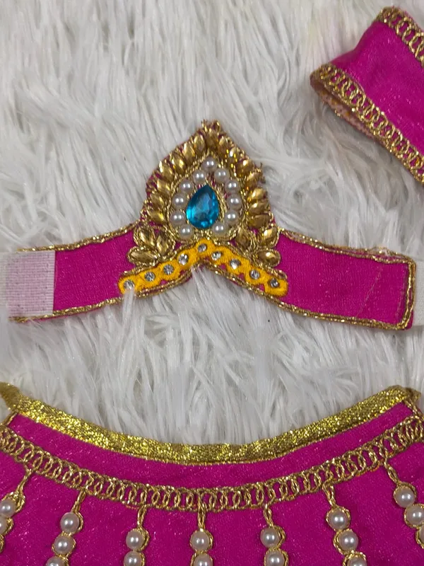 Lovely_Magenta_Mata_Rani_Lehenga,_Patka_&_Mukut_Set