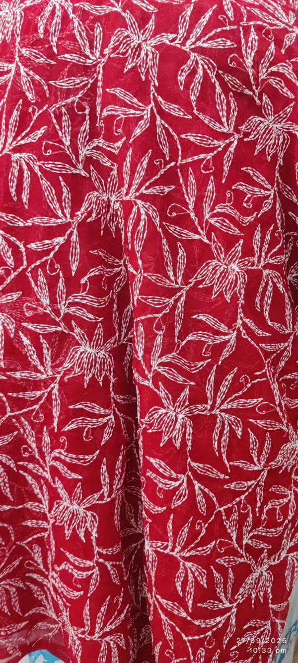 Stunning_Red_Chikankari_Saree