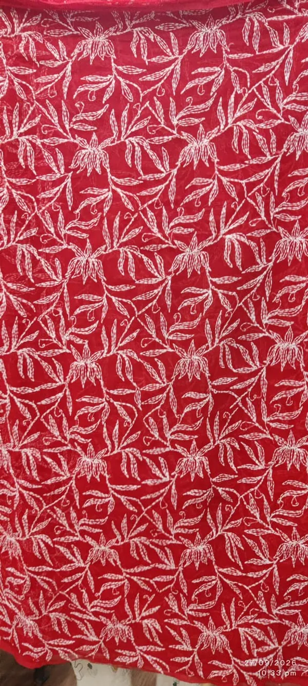 Stunning_Red_Chikankari_Saree