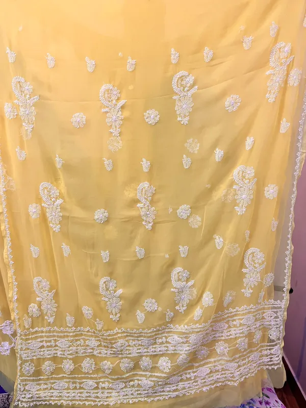 Sunshine_Elegance_Chikankari_Embroidered_Saree