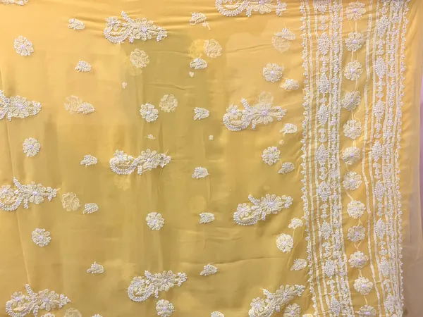 Sunshine_Elegance_Chikankari_Embroidered_Saree