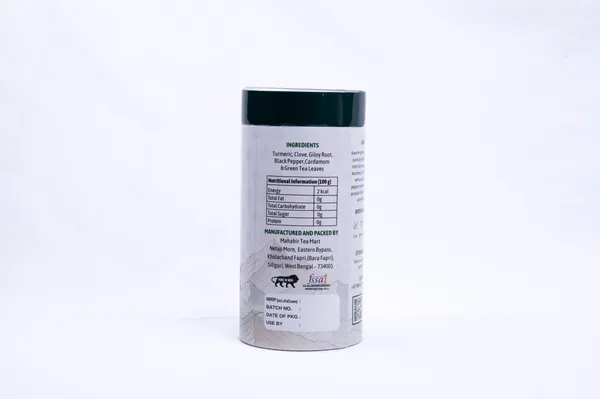 Turmeric_Herbal_Tea_With_Clove_And_Black_Pepper