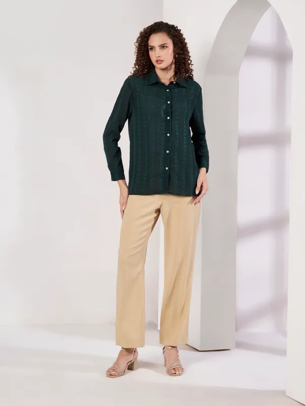 Green_Textured_Regular_Fit_Shirt_For_Women