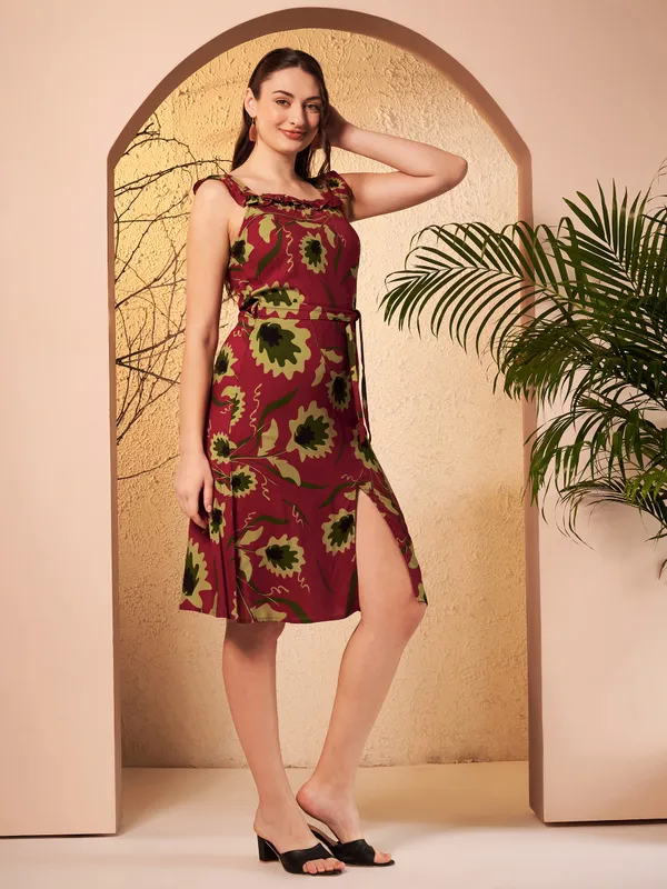 Maroon_Printed_Sleeveless_Midi_Dress_For_Women