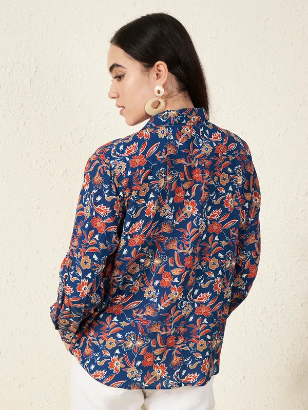Blue_Floral_Print_Button_Down_Shirt_For_Women