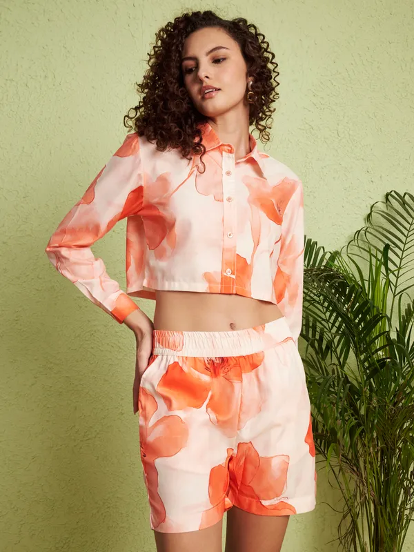 Peach_Printed_Cropped_Shirt_And_Shorts_Set_For_Women