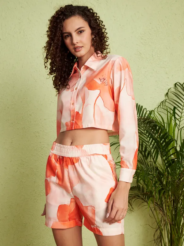 Peach_Printed_Cropped_Shirt_And_Shorts_Set_For_Women