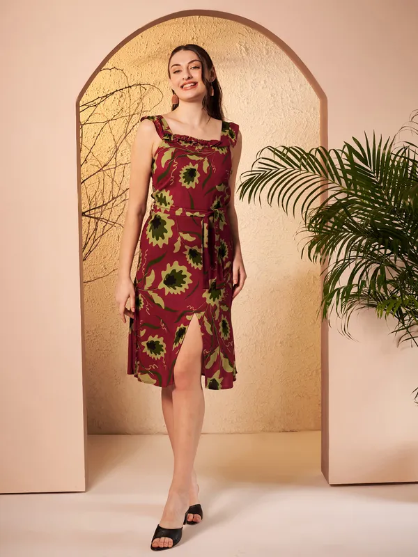 Maroon_Printed_Sleeveless_Midi_Dress_For_Women