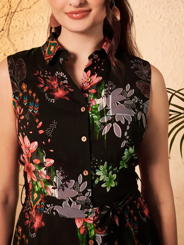 Black_Floral_Fit_And_Flare_Dress_For_Women