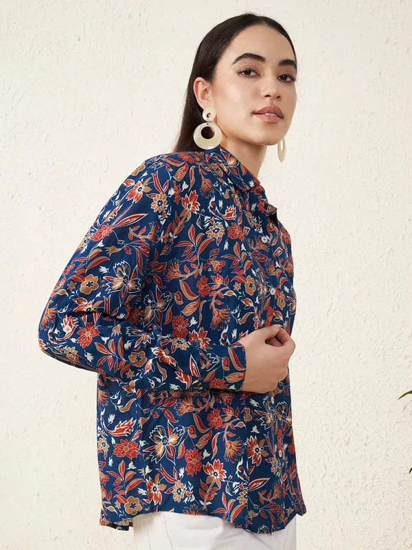 Blue_Floral_Print_Button_Down_Shirt_For_Women