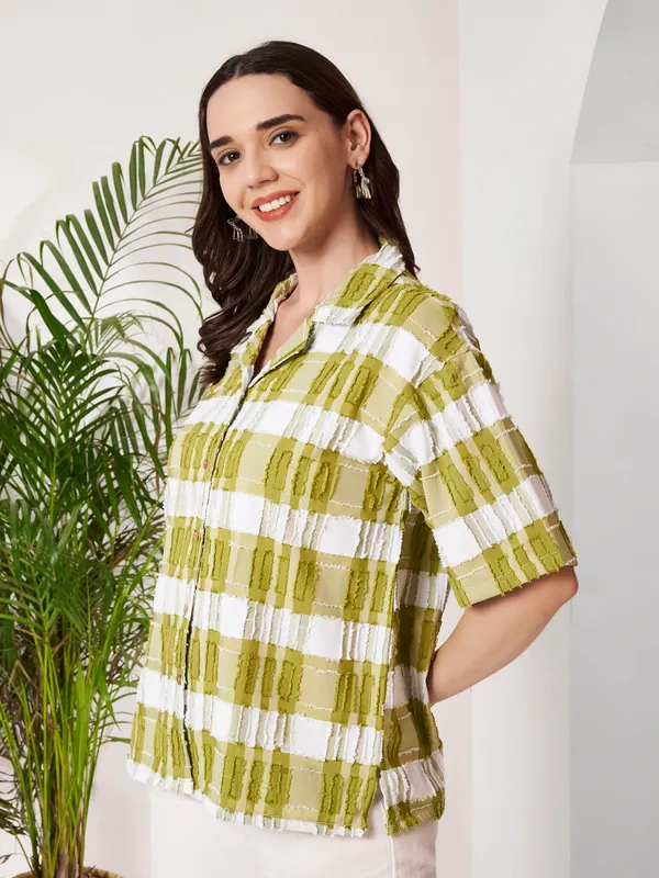 Green_Checkered_Relaxed_Fit_Shirt_For_Women
