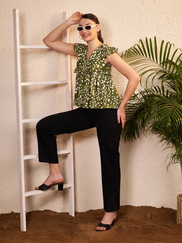 Green_Printed_Relaxed_Fit_Top_For_Women