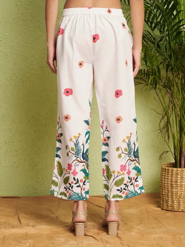White_Floral_Print_Relaxed_Fit_Co-Ord_Set_For_Women