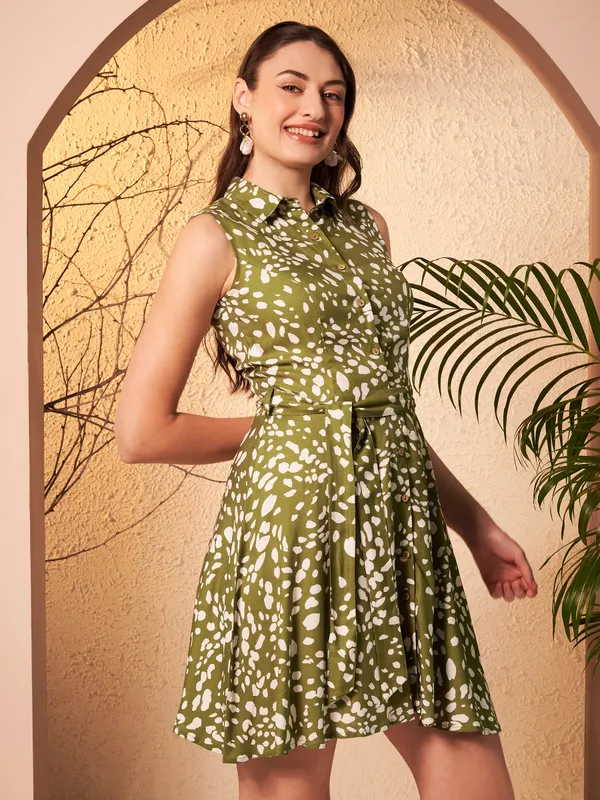 Green_Printed_Sleeveless_Shirt_Dress_For_Women