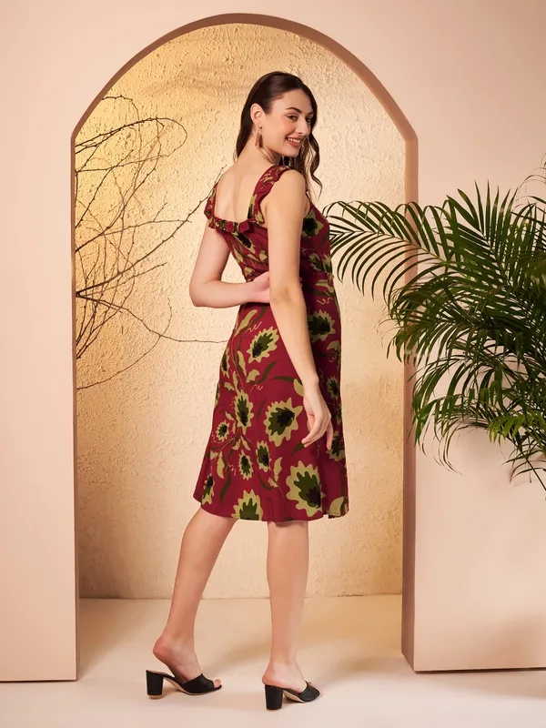 Maroon_Printed_Sleeveless_Midi_Dress_For_Women