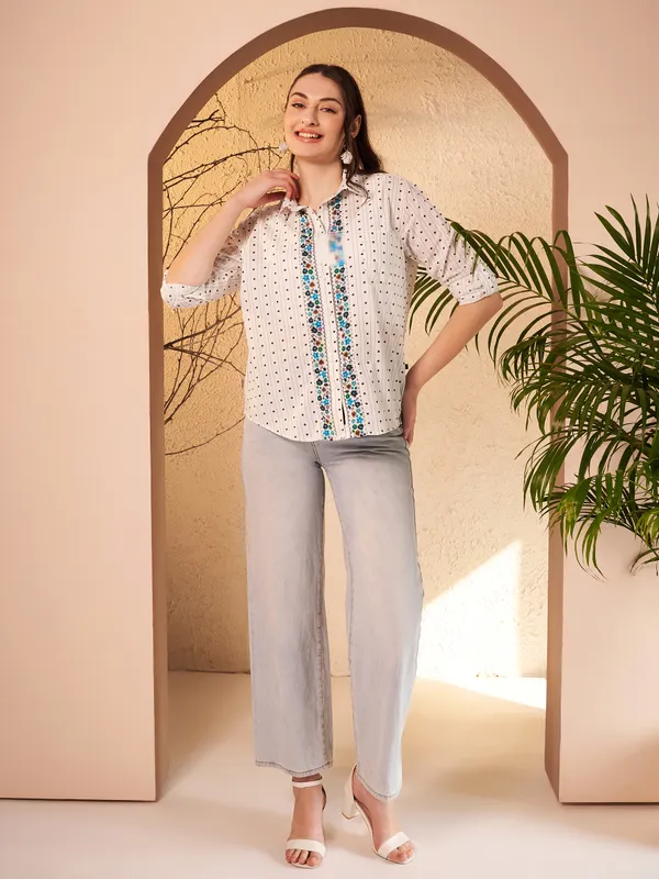 White_Printed_Regular_Fit_Shirt_For_Women