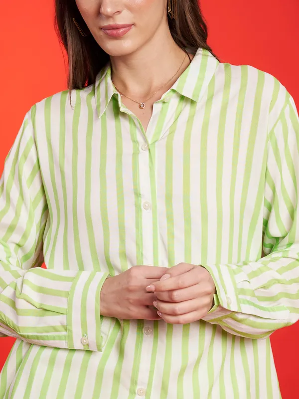Green_Striped_Relaxed_Fit_Lounge_Set_For_Women