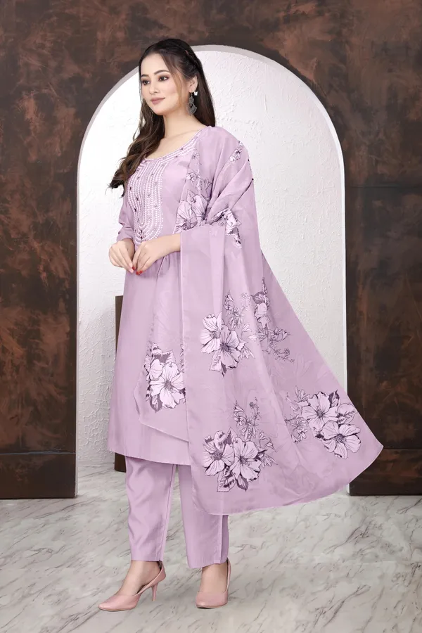 Lavender_Floral_Print_Salwar_Suit_For_Women