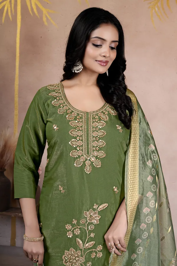 Green_Embroidered_Kurta_Set_With_Dupatta_For_Women