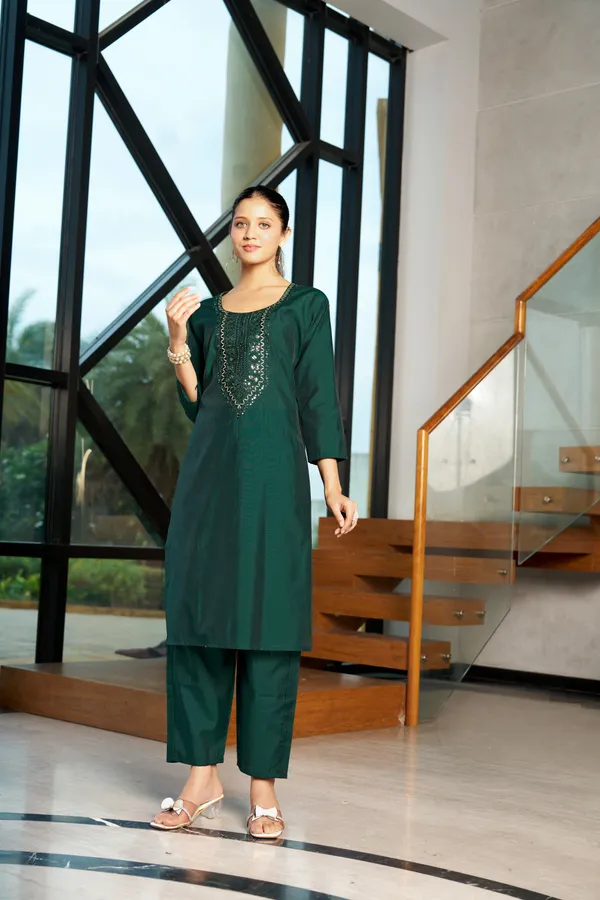 Green_Embroidered_Straight_Kurta_Set_For_Women
