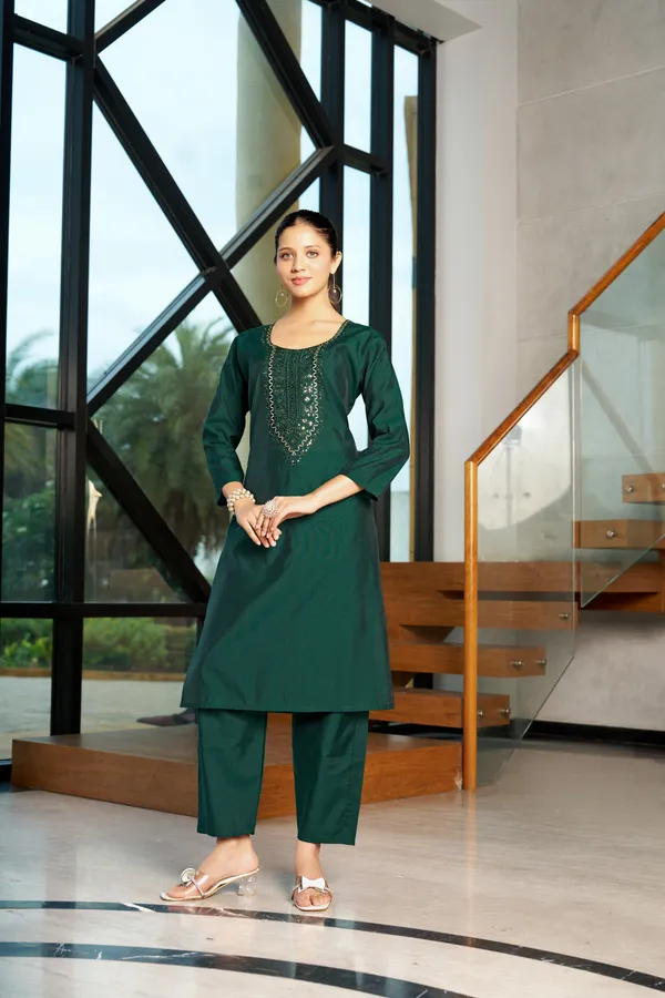 Green_Embroidered_Straight_Kurta_Set_For_Women