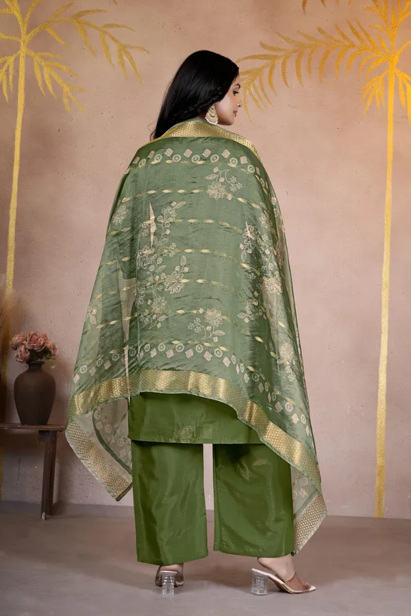Green_Embroidered_Kurta_Set_With_Dupatta_For_Women