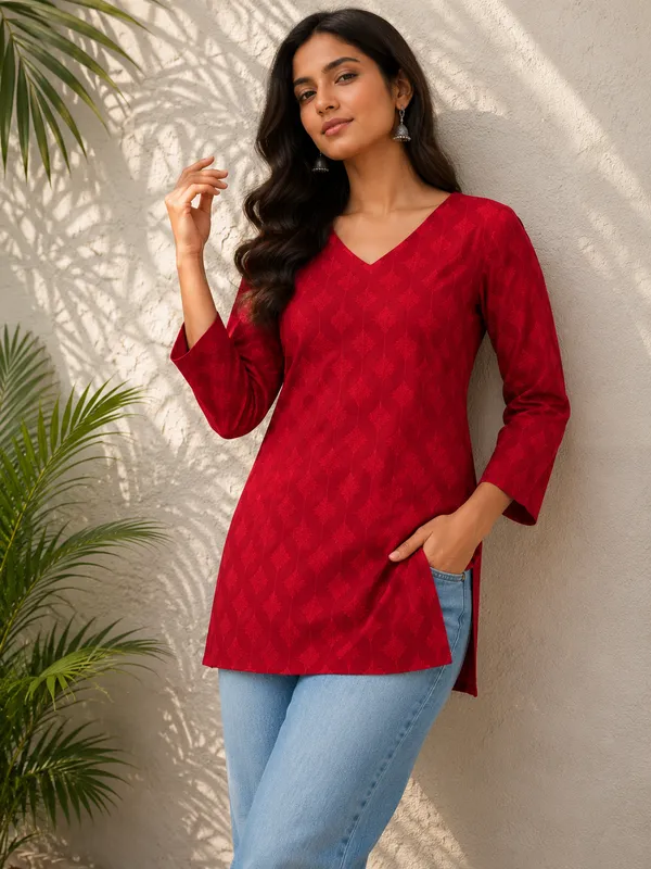 Red_Printed_Straight_Kurti_For_Women