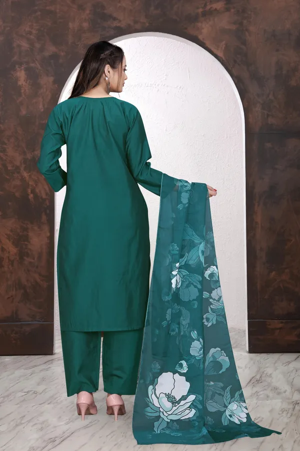 Green_Embroidered_Straight_Kurta_Set_For_Women