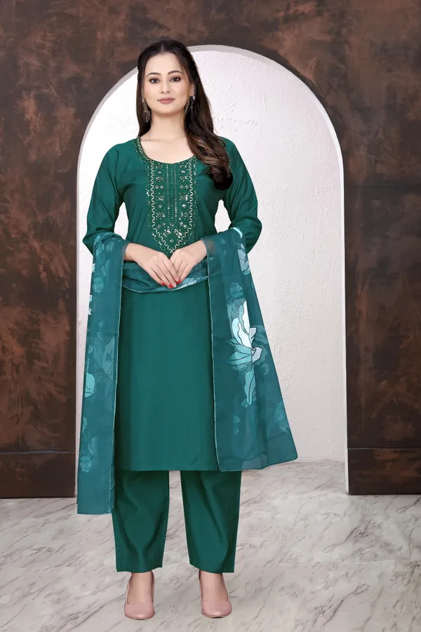 Green_Embroidered_Straight_Kurta_Set_For_Women