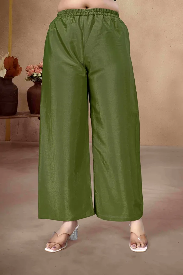 Green_Embroidered_Kurta_Set_With_Dupatta_For_Women