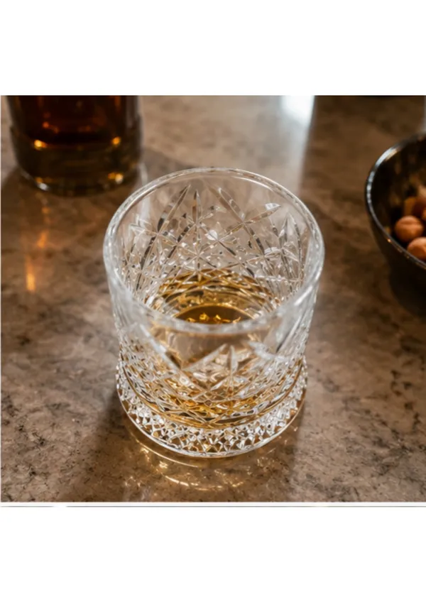 Glass_Bar_Geometric_Pattern_Tumbler