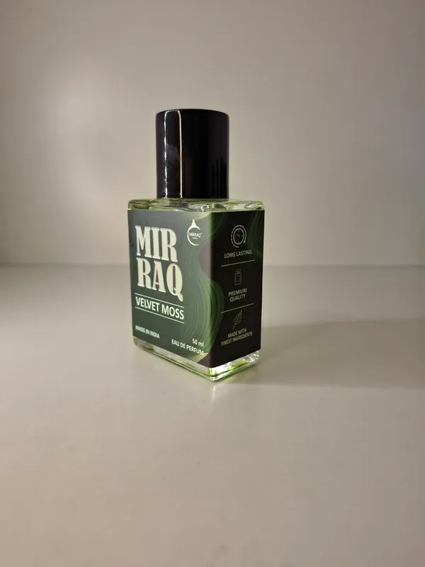 Mirraq_Velvet_Moss_Green_Aquatic_Oud_Eau_De_Parfum