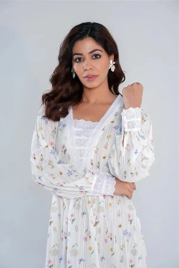 White_Floral_Lace_Insert_Long_Sleeve_Dress