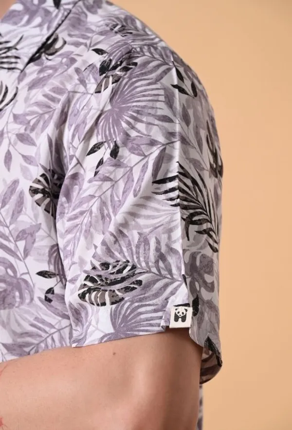 Men's_Tropical_Leaf_Print_Regular_Fit_Casual_Wear_Shirt