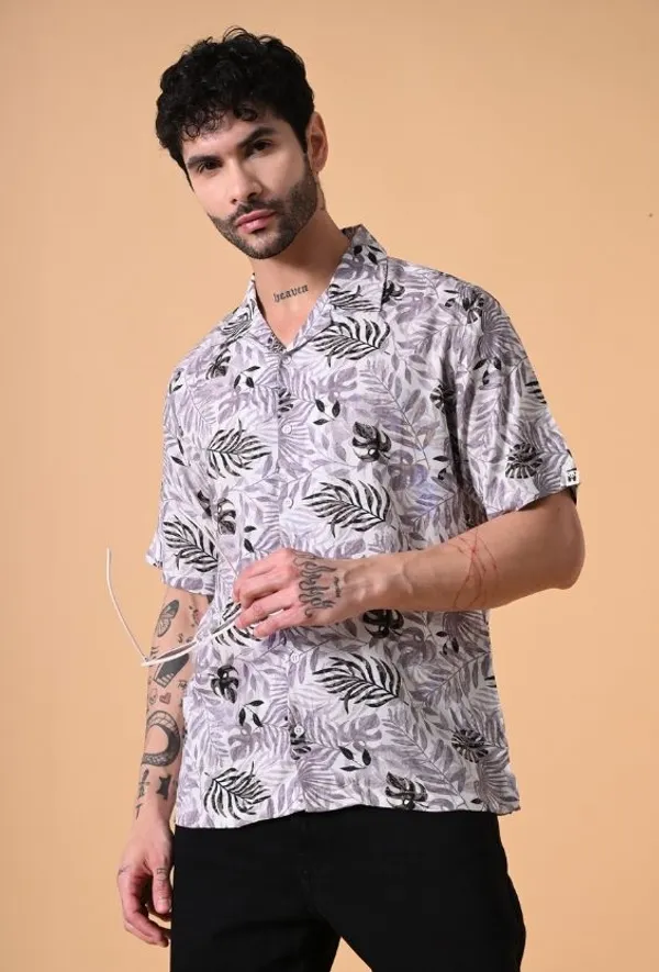 Men's_Tropical_Leaf_Print_Regular_Fit_Casual_Wear_Shirt