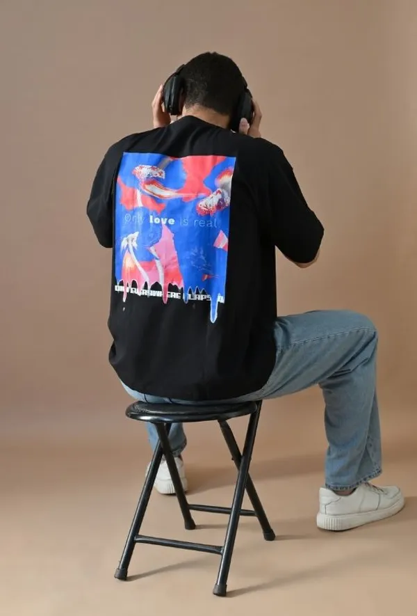Black_Oversized_Back_Graphic_Printed_Cotton_T-Shirt