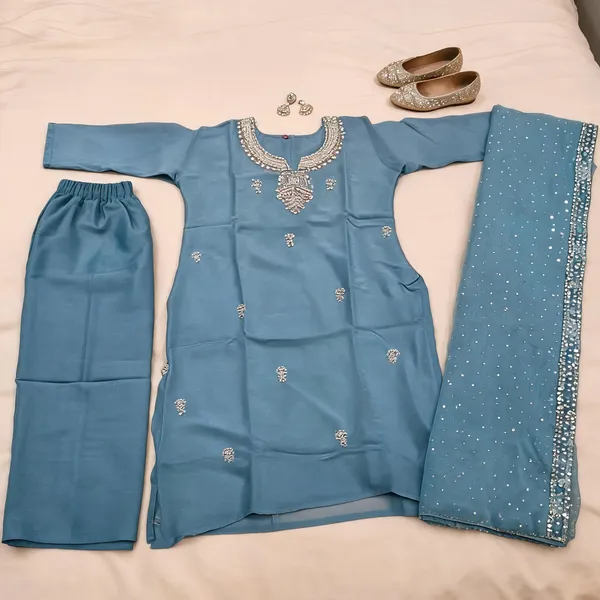 Blue_Silk_Straight_Embroidered_Kurta_Set_For_Women