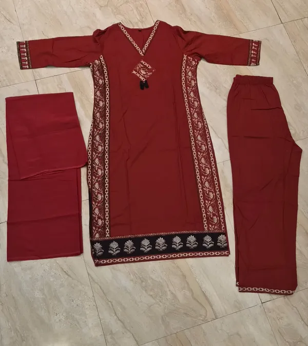 Maroon_Straight_Fit_Kurta_Set_for_Women