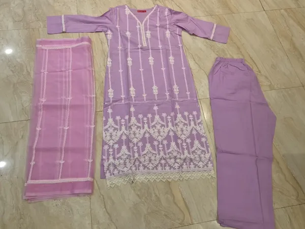 Lilac_Embroidered_Kurta_Set_for_Women