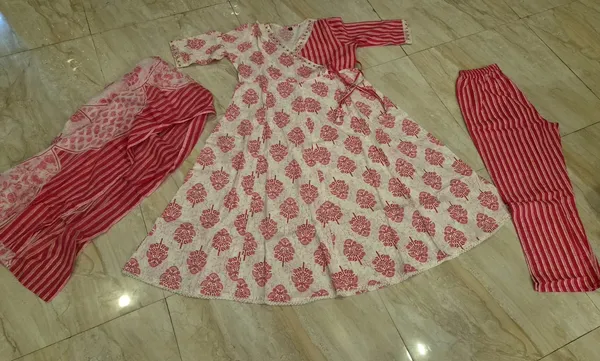 Pink_Printed_Anarkali_Kurta_Set_for_Women